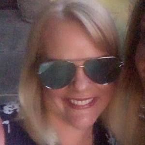 Meet your Posher, Carrie